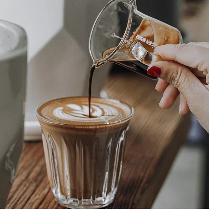 MHW-3BOMBER Two-spout Espresso Glass Measuring Cup with Handle Exquisite Coffee Weighing Cups Measuring Home Tools for Kitchen